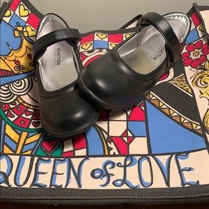 4/$30 Kenneth Cole Reaction Dolly School S…